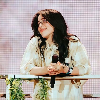 تي شيرت Billie Eilish